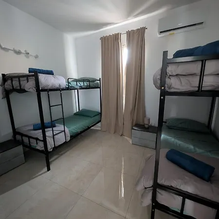 Lourd Bed Vendégház *