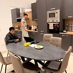 Lourd Bed Πανσιόν *