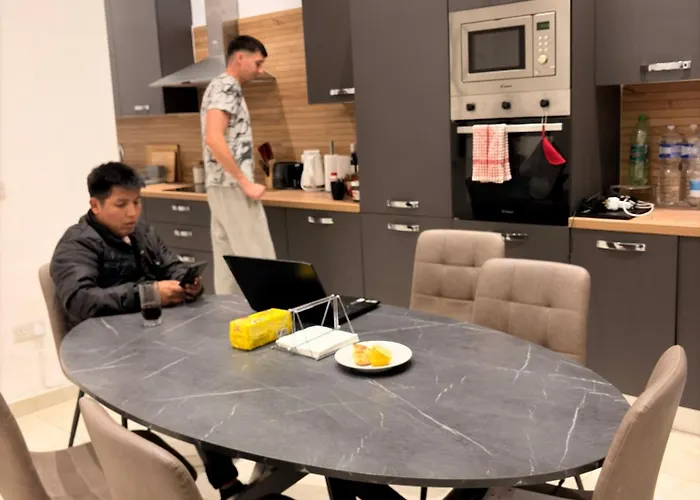 Lourd Bed Pensión *