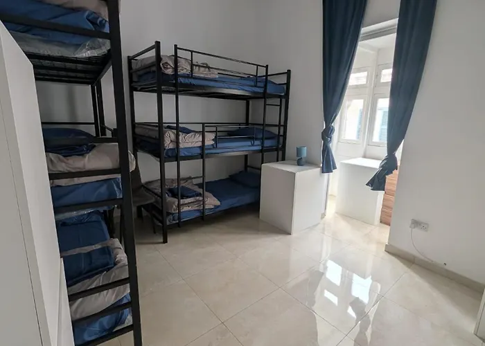 בית הארחה Lourd Bed סליאמה